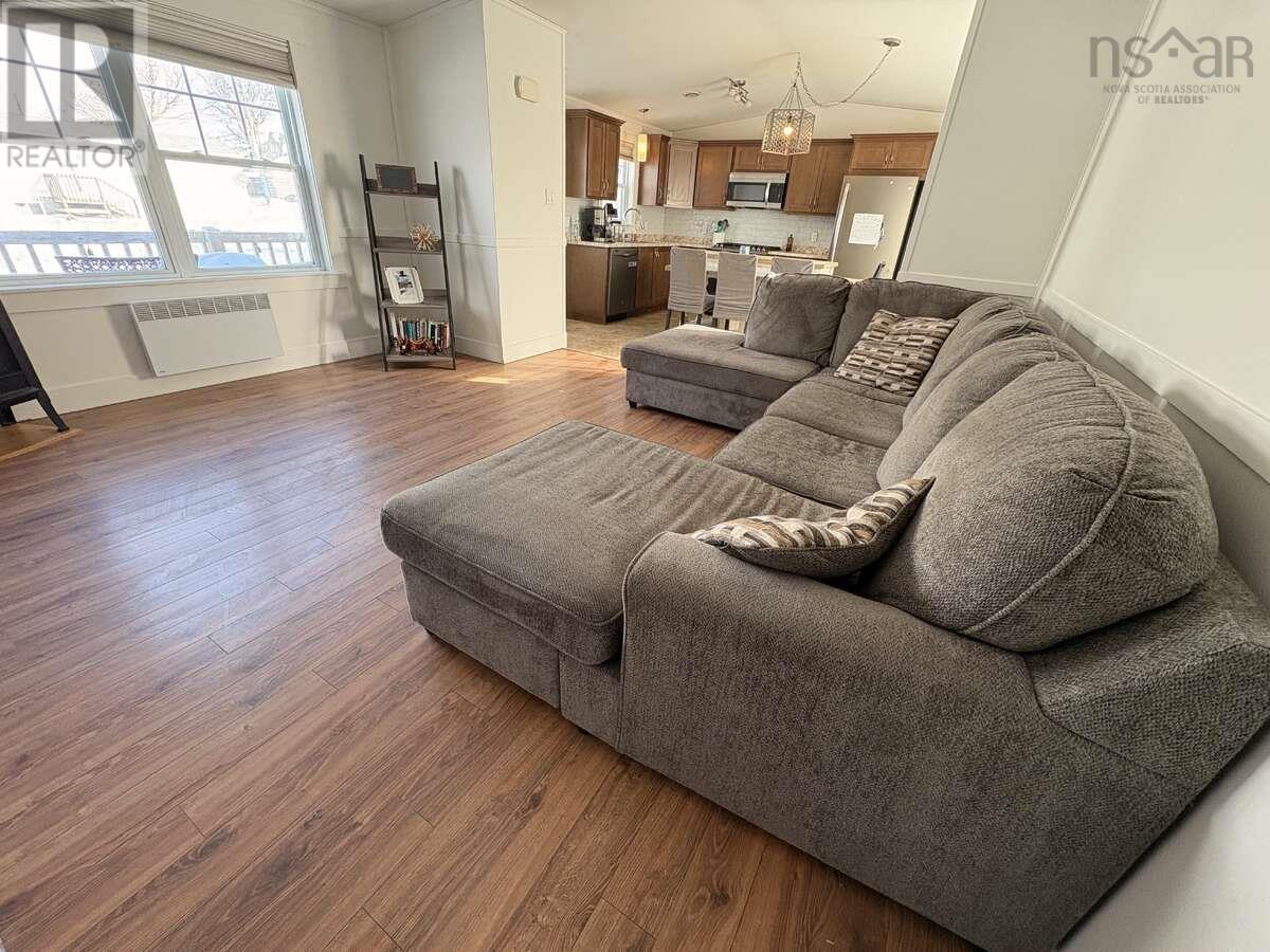 Property 4 of 14 of 24 Mackenzie Avenue