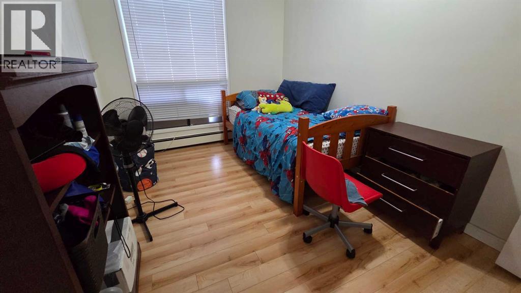 Single Family House for Sale in   Brookpark Boulevard SW Braeside Calgary 