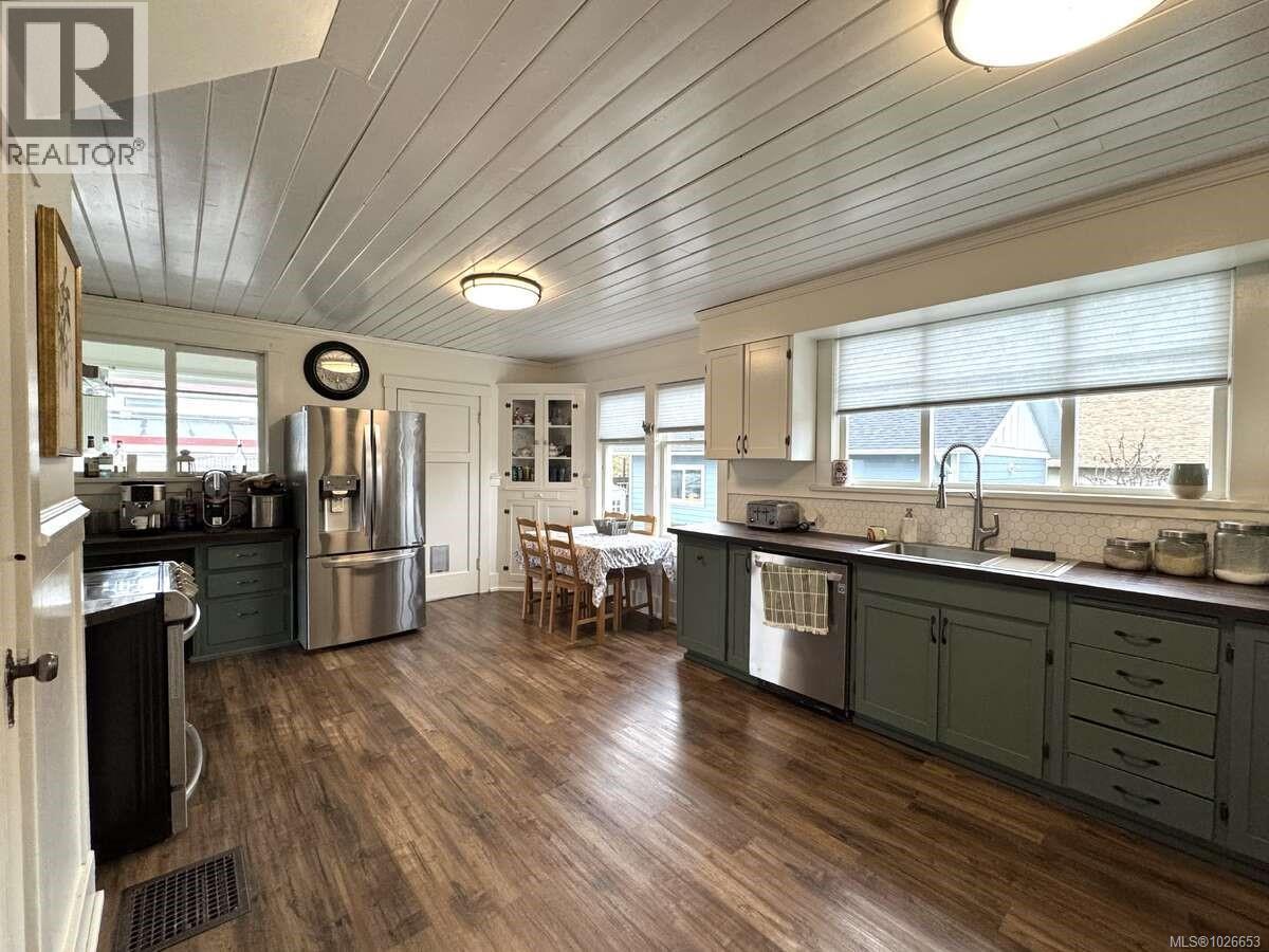 4480 Burde St, Port Alberni