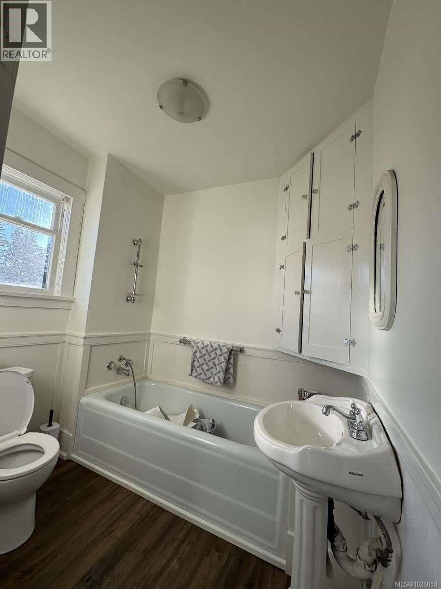 4480 Burde St, Port Alberni