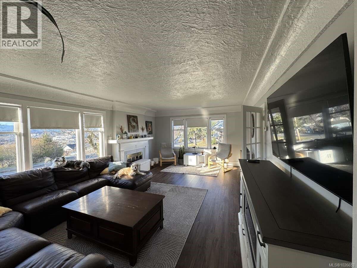 4480 Burde St, Port Alberni