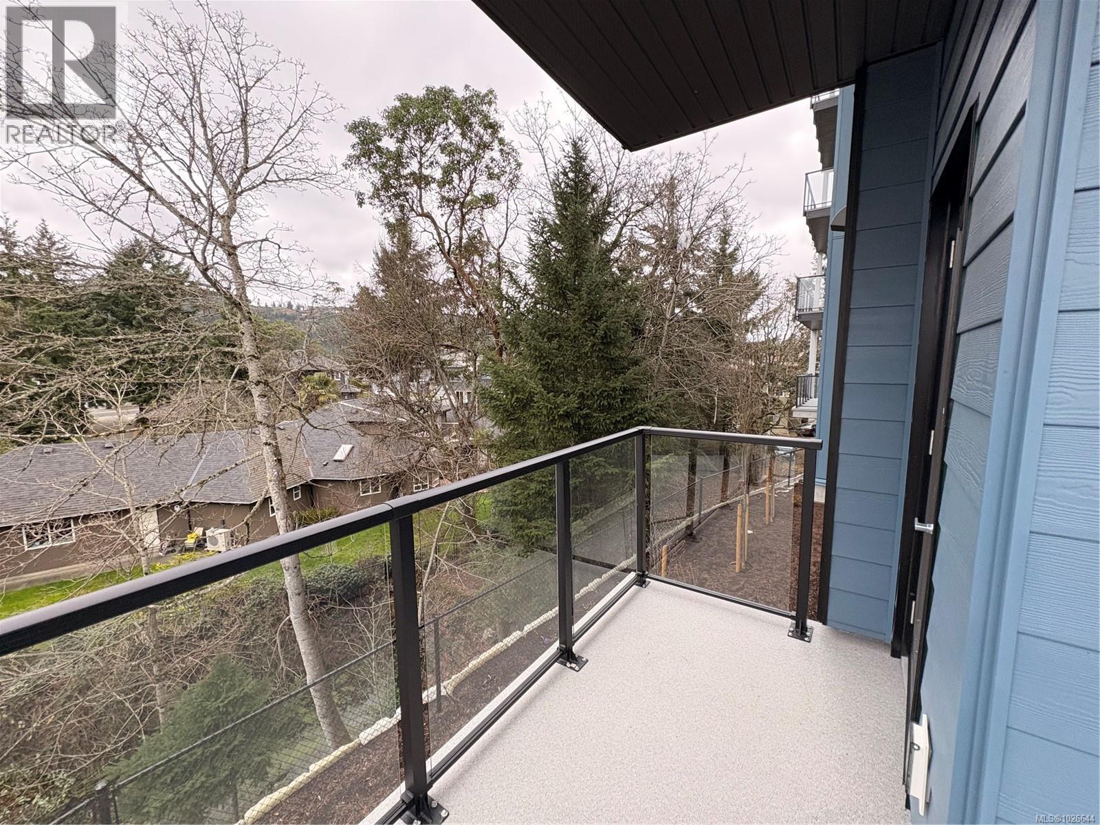 102 2390 City Gate Blvd, Langford