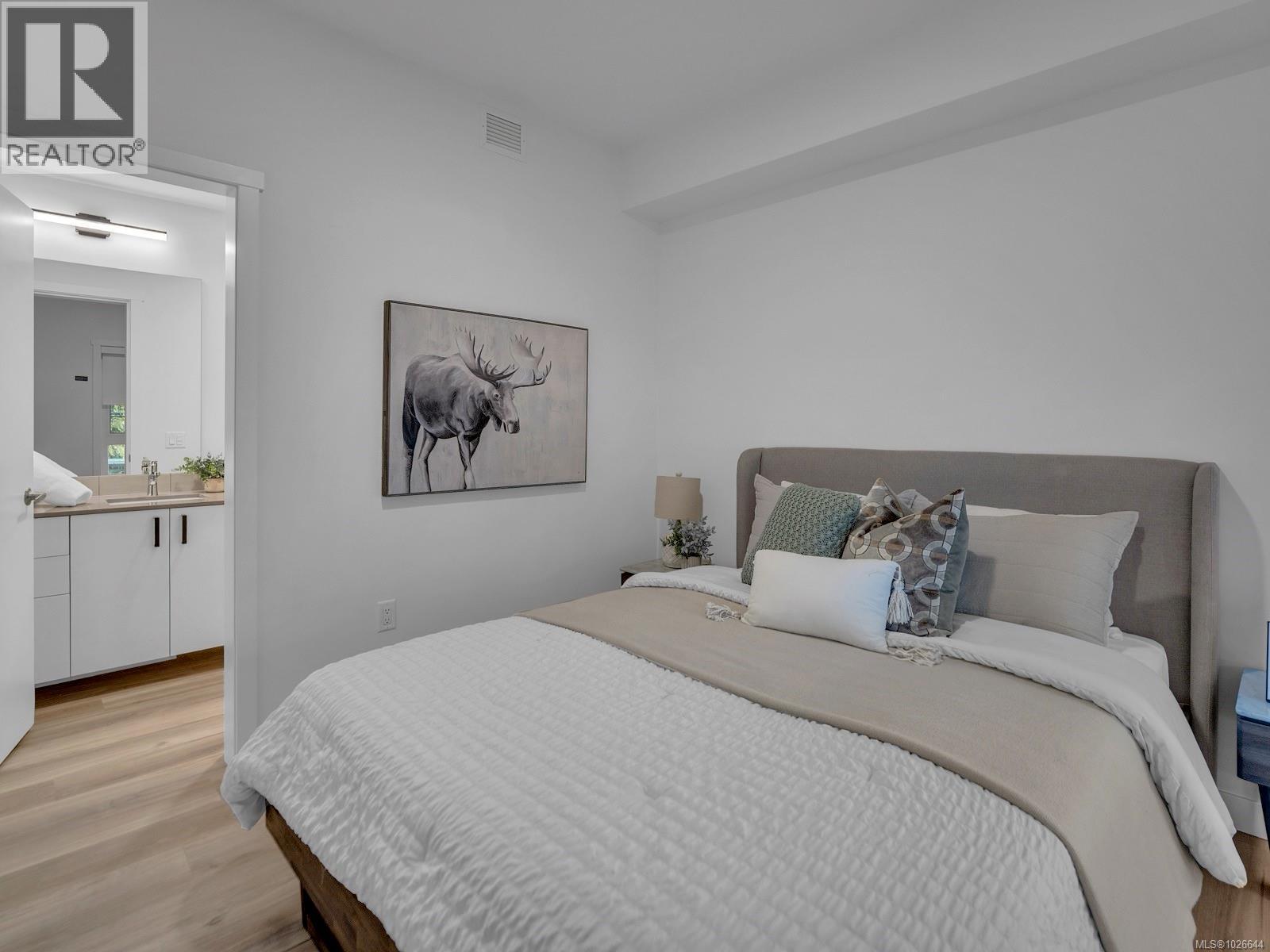 102 2390 City Gate Blvd, Langford