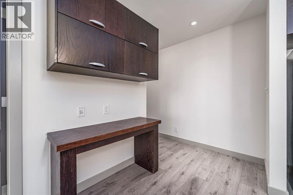 #303 530 12 AVENUE SW - 12