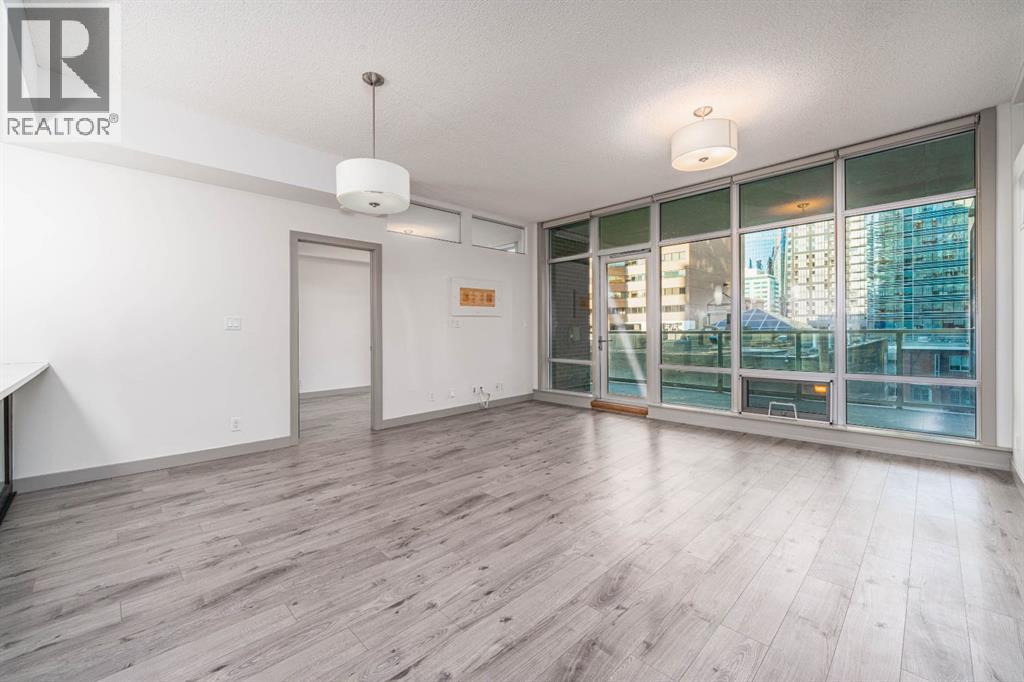 #303 530 12 AVENUE SW - 20