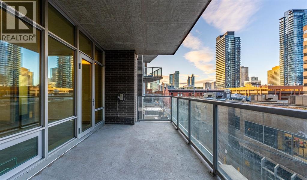 #303 530 12 AVENUE SW - 38
