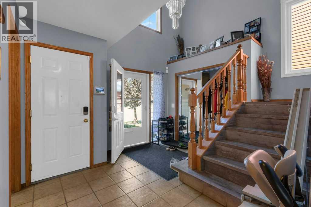 Single Family House for Sale in  Saddlecreek Way NE Saddle Ridge Calgary 