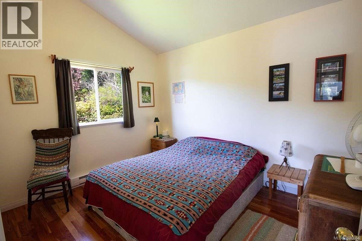 326 Grappler Inlet, Bamfield