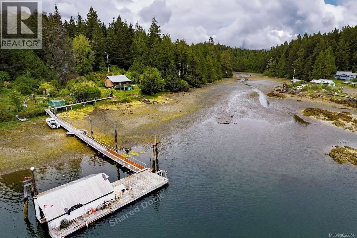 326 Grappler Inlet, Bamfield