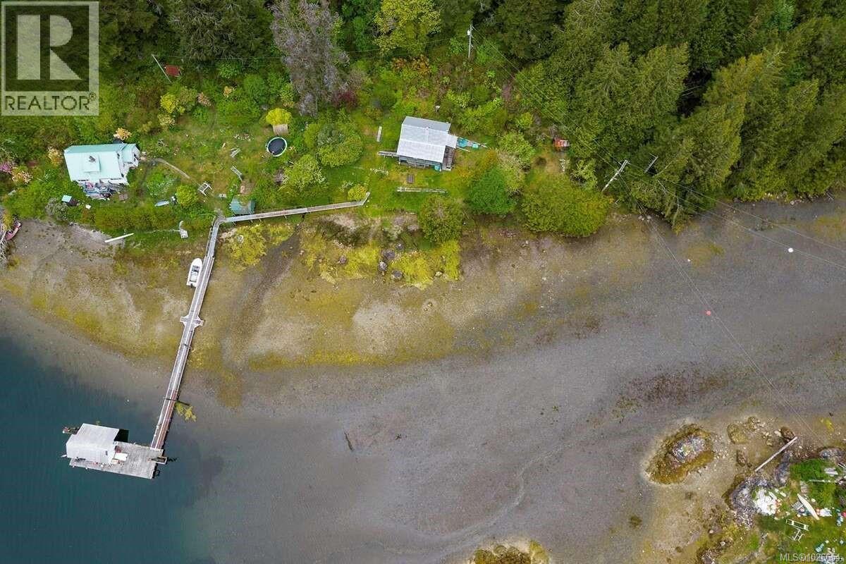 326 Grappler Inlet, Bamfield