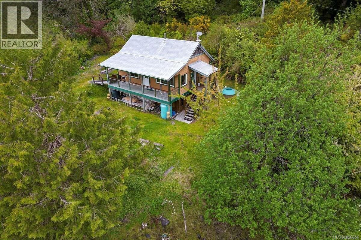 326 Grappler Inlet, Bamfield