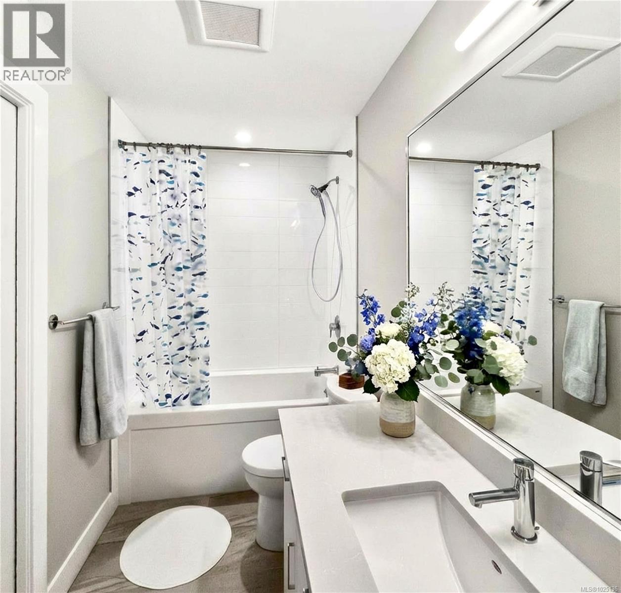  2727 Celestial Court, Langford