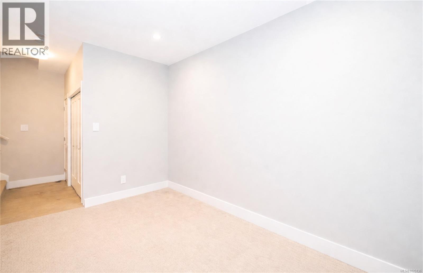  2727 Celestial Court, Langford