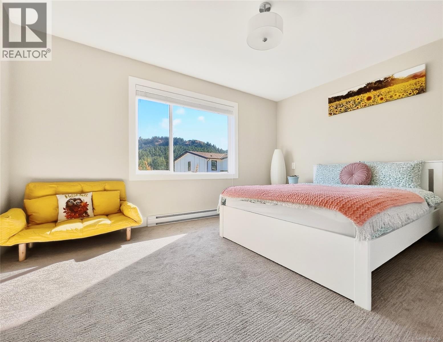  2727 Celestial Court, Langford