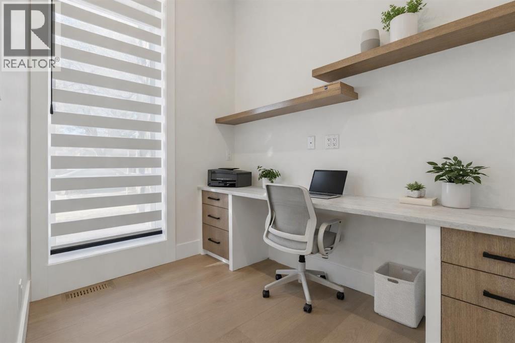 
          320 15 Street Northwest
            <br/>
            <span>Calgary</span>
            , 
            <span>AB</span>
             <span>T2N2A9</span>
         - Photo 7