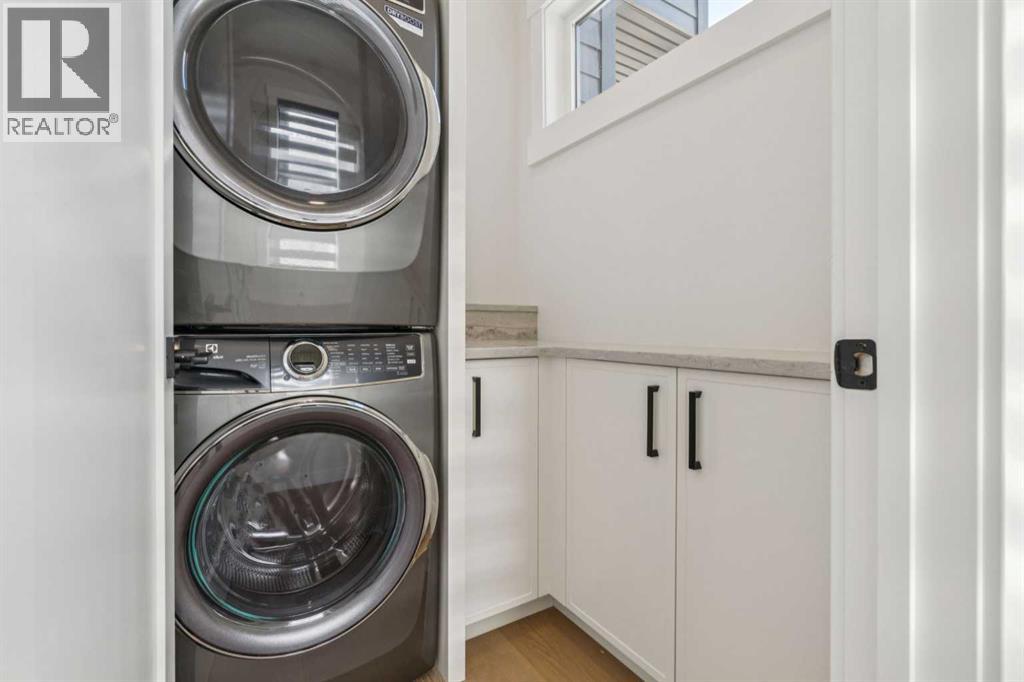 
          320 15 Street Northwest
            <br/>
            <span>Calgary</span>
            , 
            <span>AB</span>
             <span>T2N2A9</span>
         - Photo 22