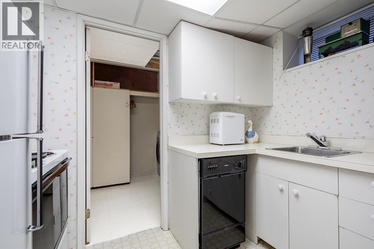 4695 MAPLERIDGE DRIVE, North Vancouver