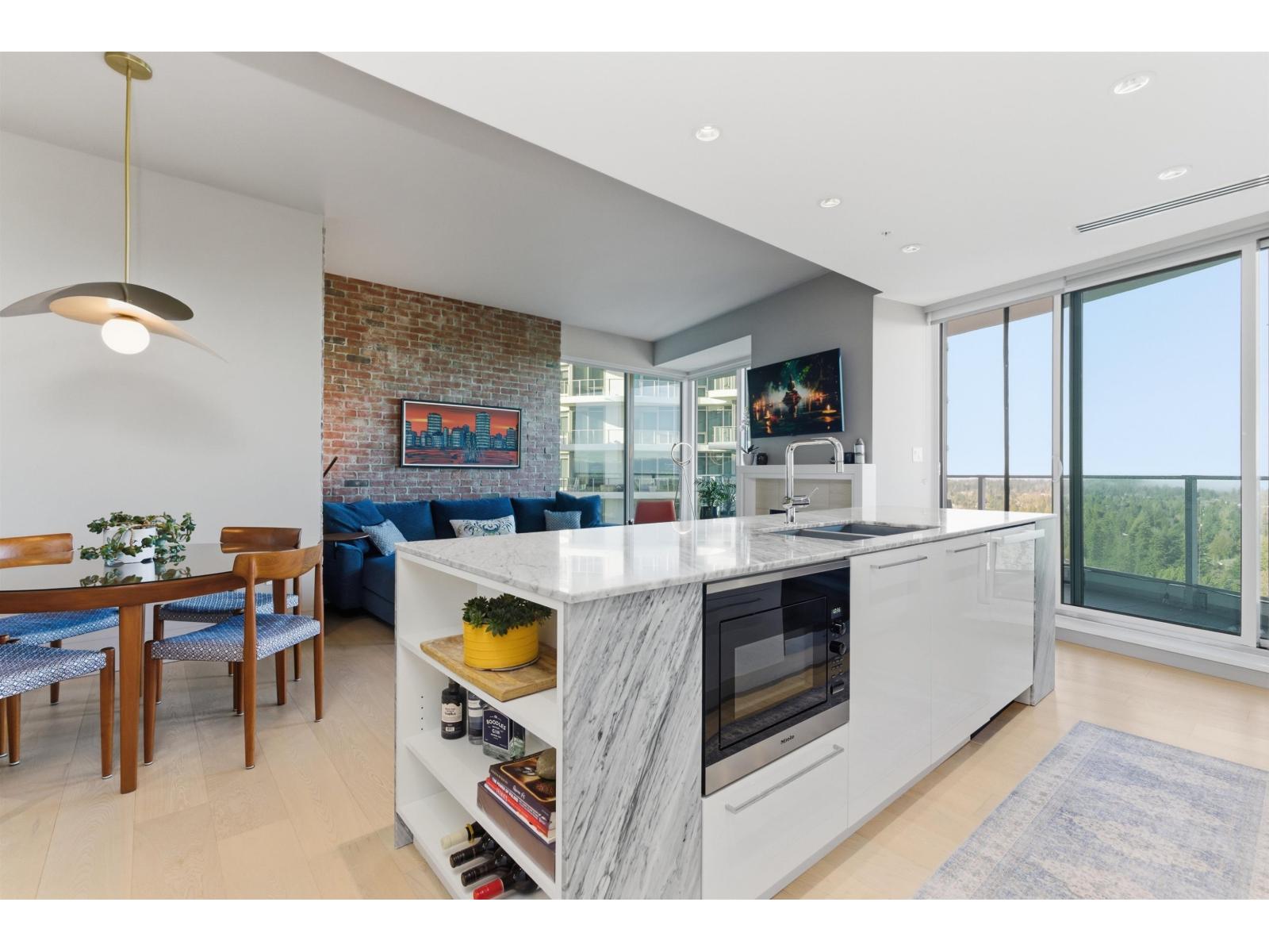 2001 1501 FOSTER STREET, White Rock