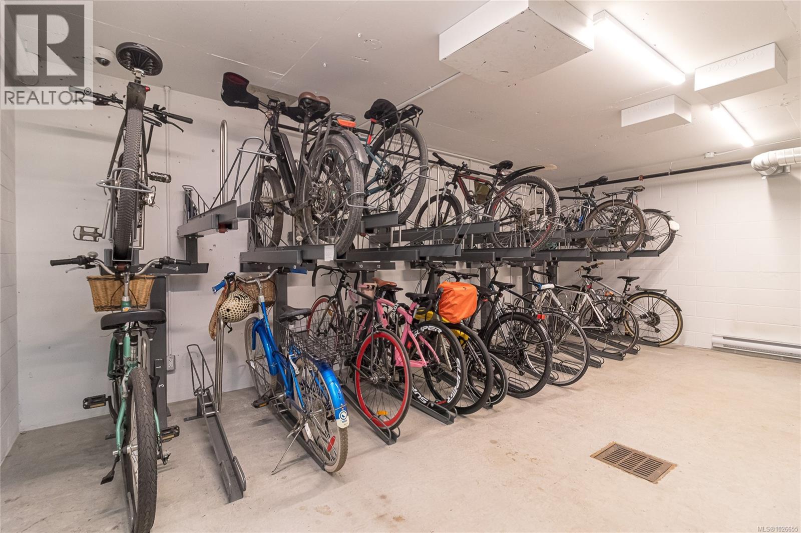 616 1115 Johnson Street, Victoria