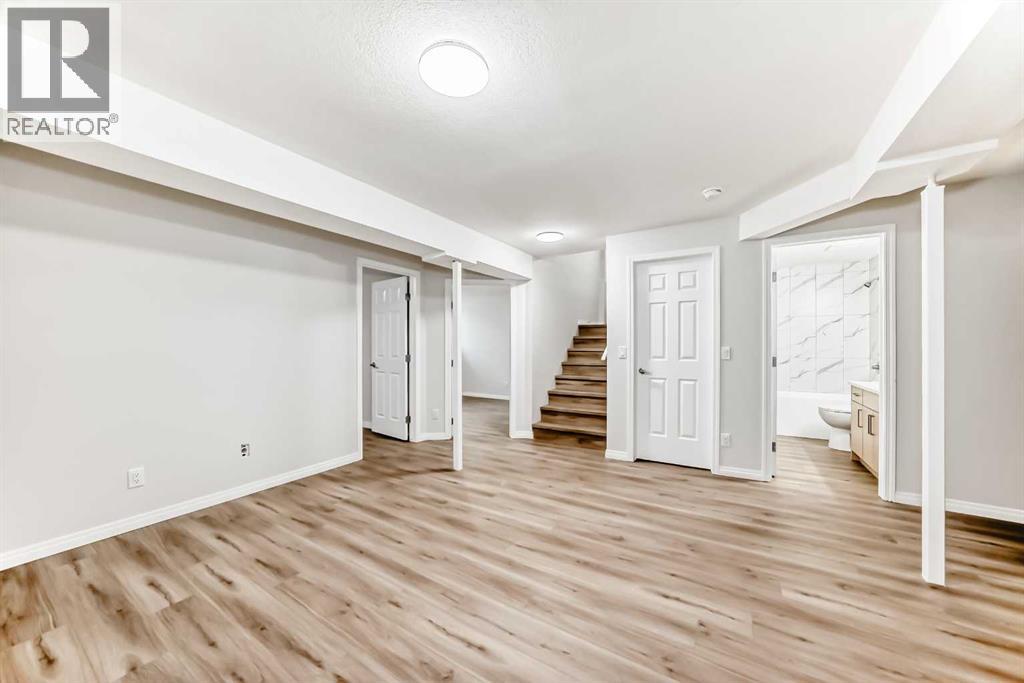 Single Family House for Sale in  Saddlecrest Crescent NE Saddle Ridge Calgary 