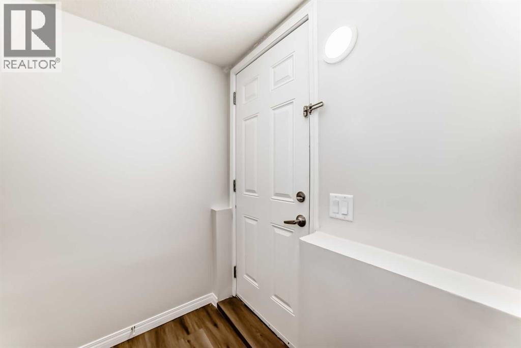 Single Family House for Sale in  Saddlecrest Crescent NE Saddle Ridge Calgary 