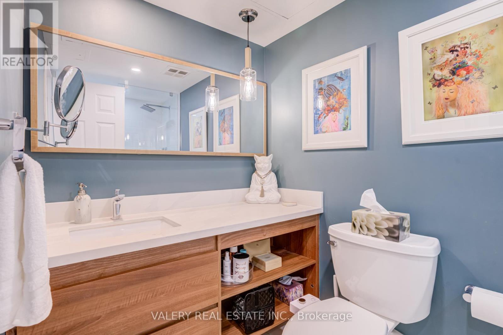 #1913 55 HARBOUR SQUARE - 35