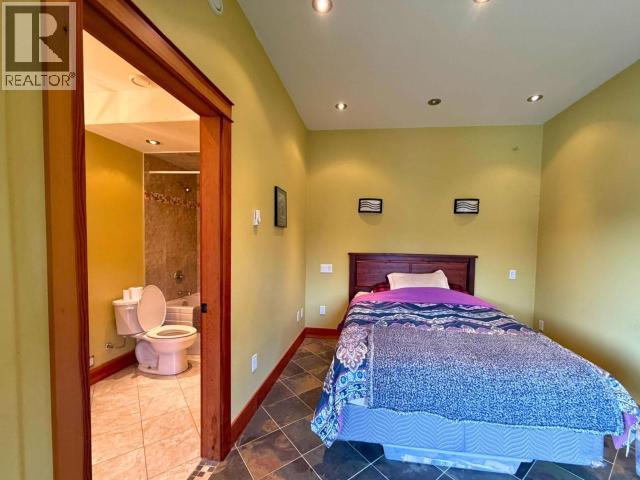 2870 D'ANGIO RD, Powell River