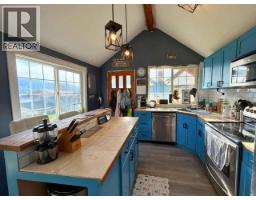 2870 D'angio Rd, Powell River, BC  Photo 14