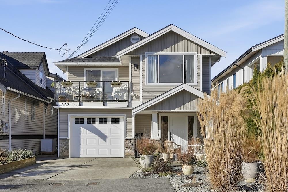 863 LEE STREET, White Rock