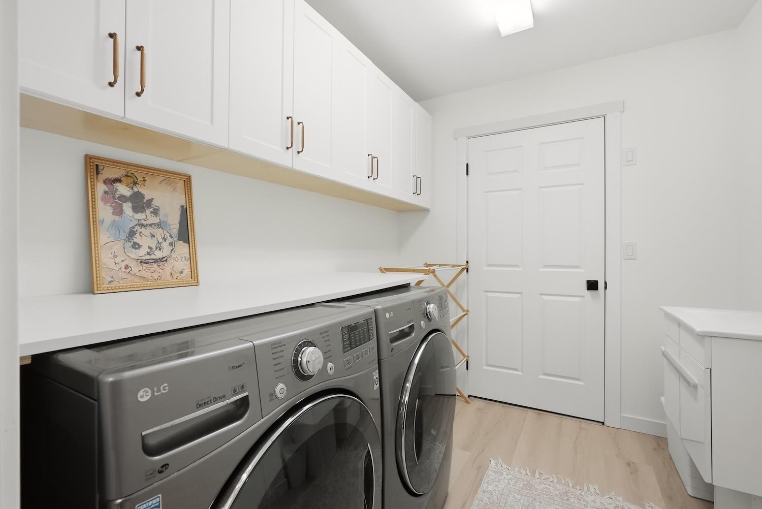 863 LEE STREET, White Rock