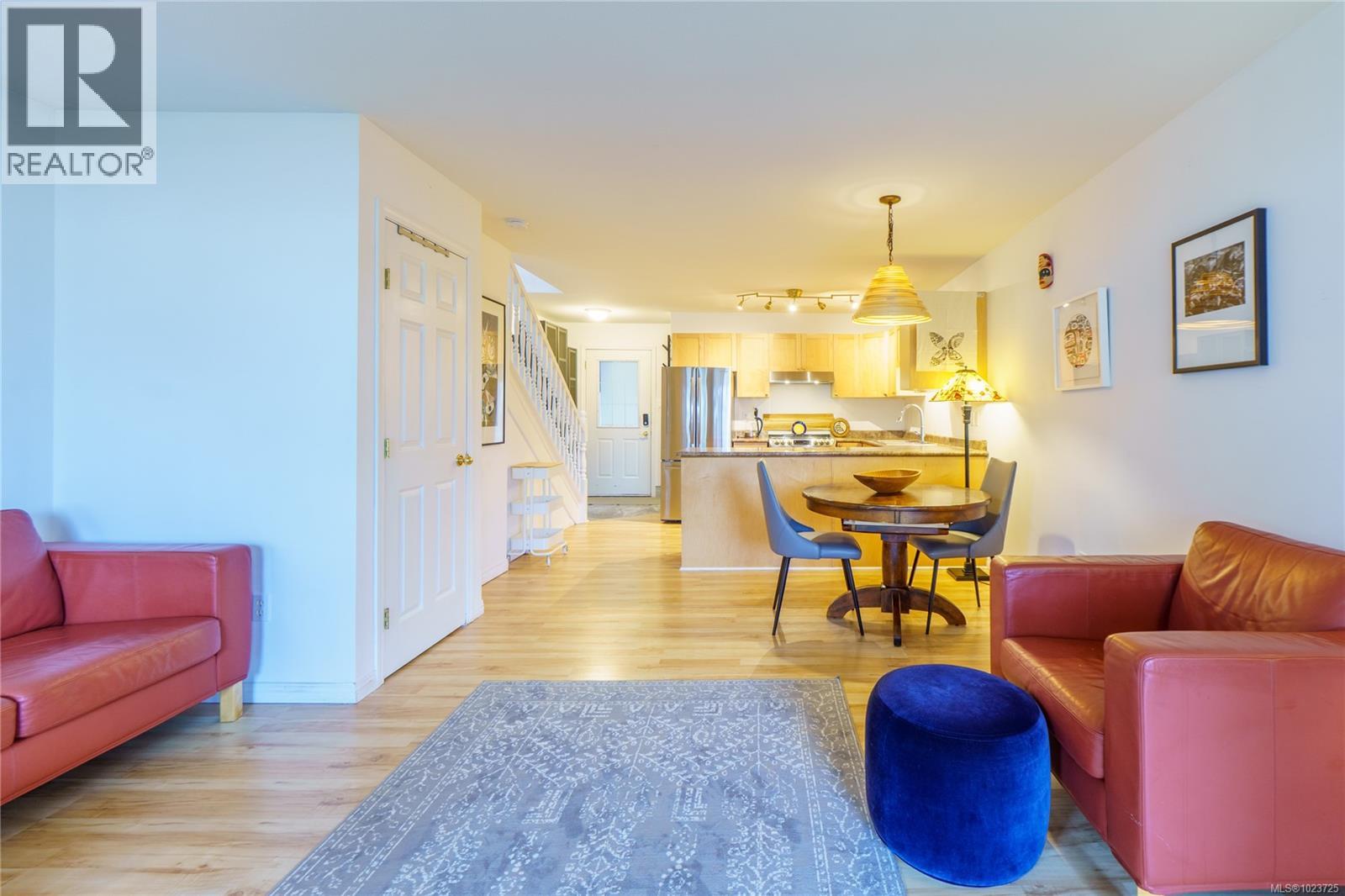 #2 1553 Larch Rd - 15