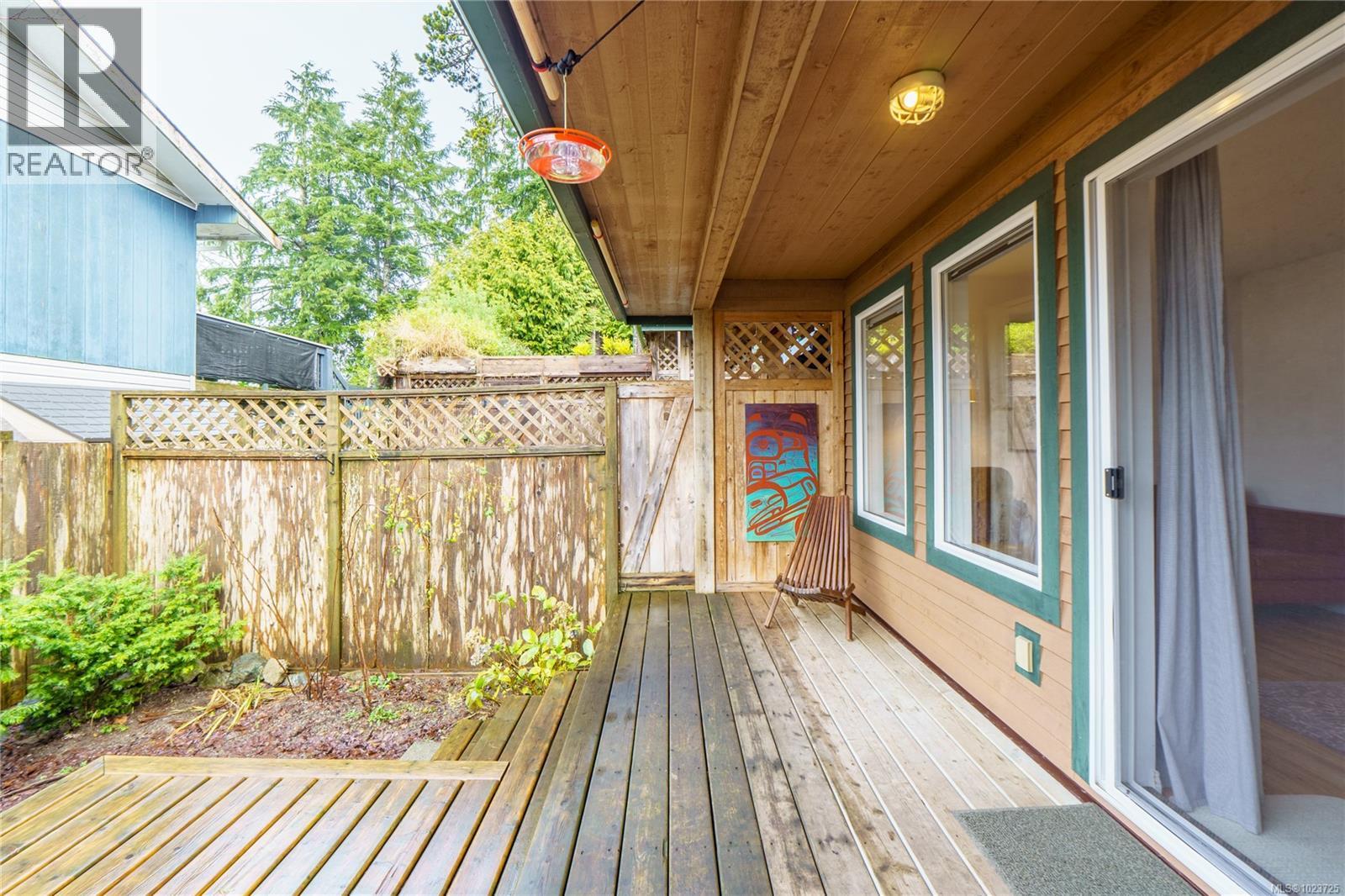 #2 1553 Larch Rd - 46