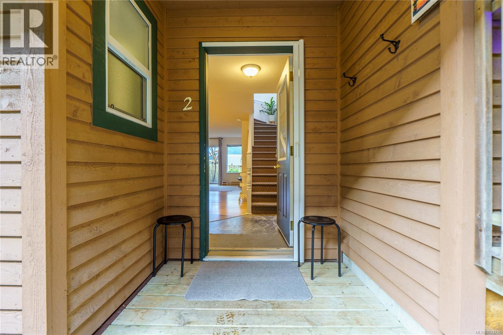#2 1553 Larch Rd - 48