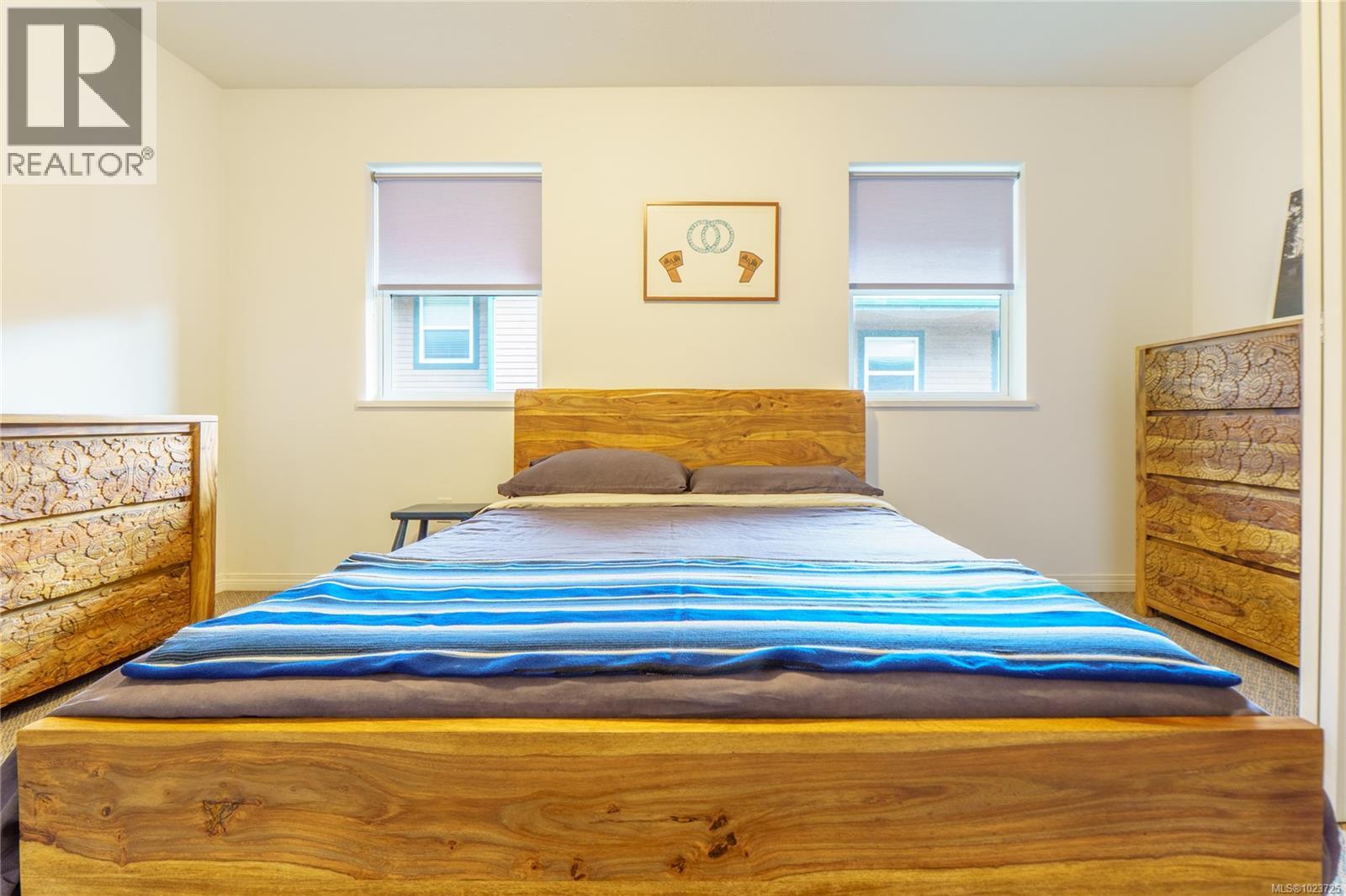 2 1553 Larch Rd, Ucluelet