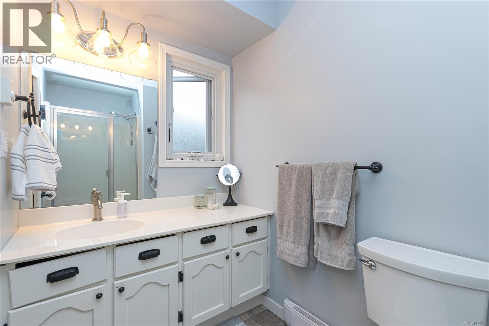 2007 Govenlock Pl, Sooke