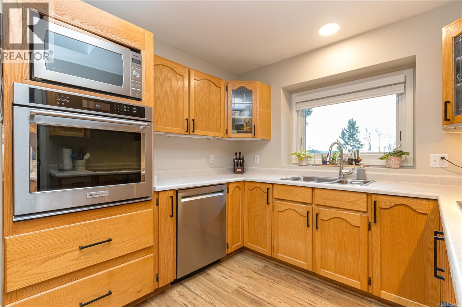 2007 Govenlock Pl, Sooke