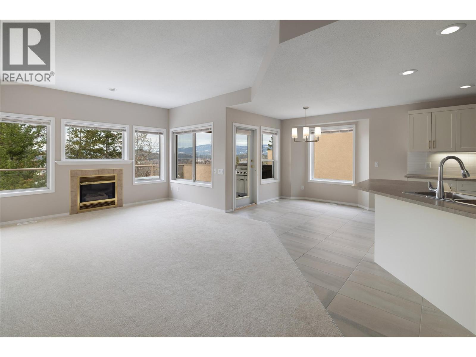 14 2300 Silver Place, Kelowna