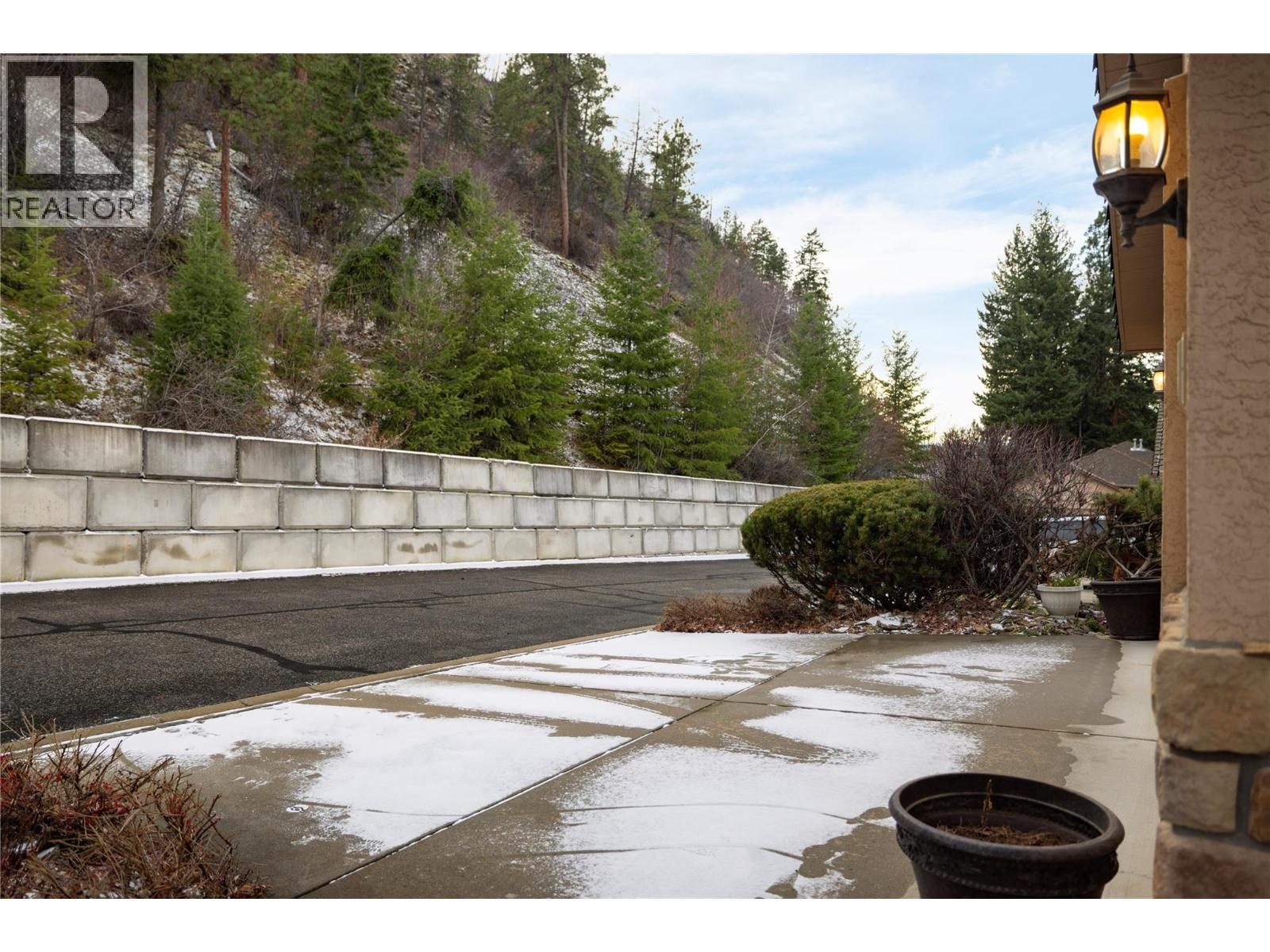 14 2300 Silver Place, Kelowna