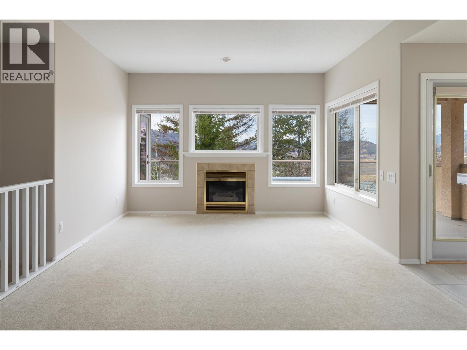 14 2300 Silver Place, Kelowna