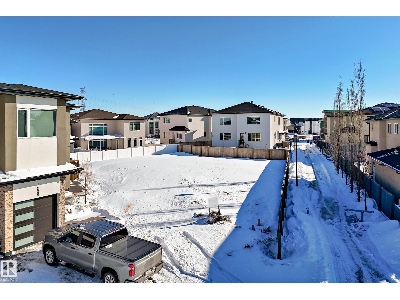 1004 148 AV NW, Edmonton