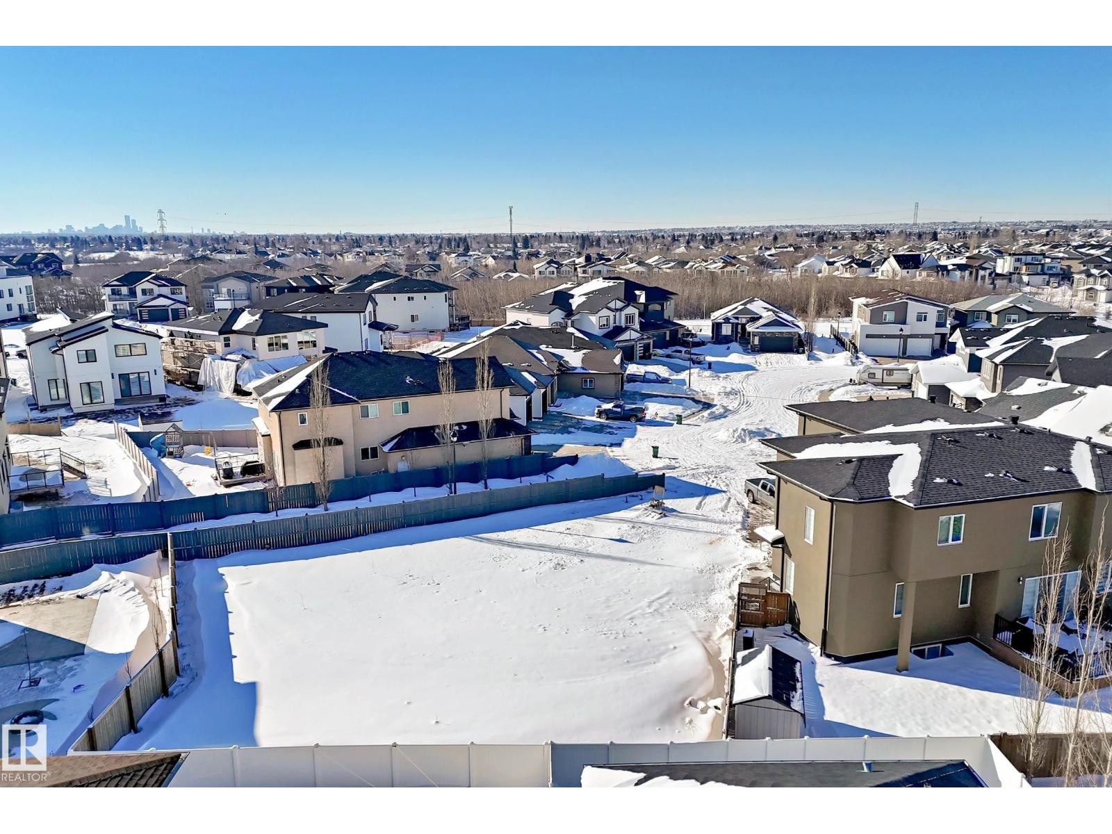 1004 148 AV NW, Edmonton