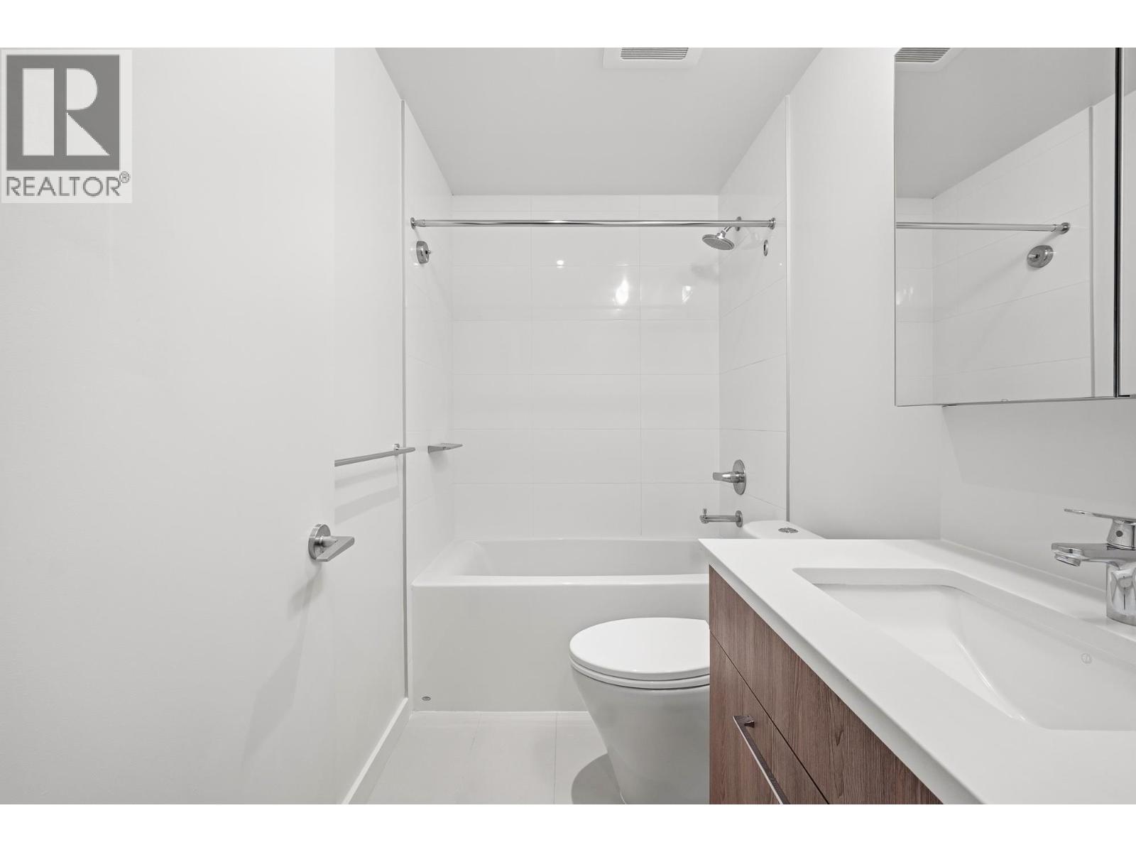 2005 691 NORTH ROAD, Coquitlam