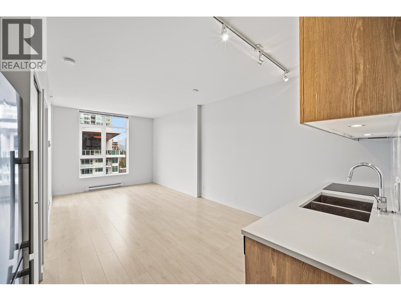 2005 691 NORTH ROAD, Coquitlam