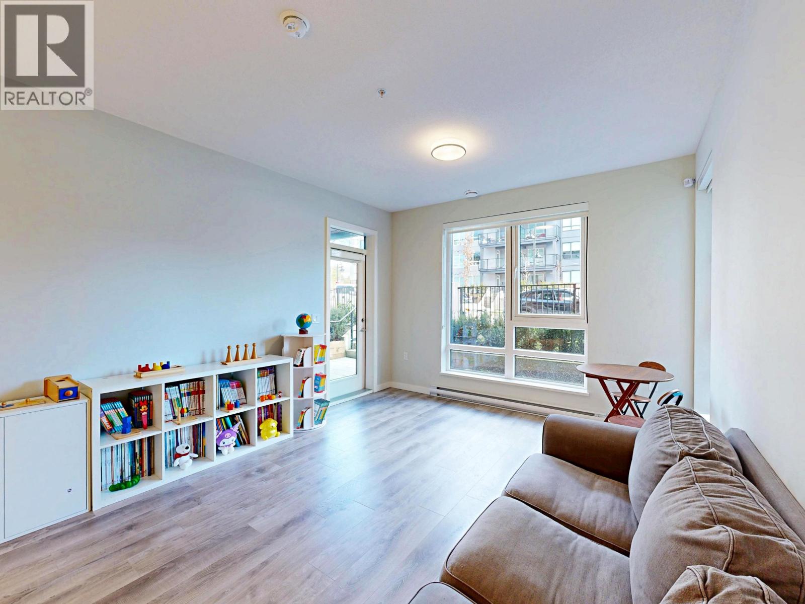 208 615 COTTONWOOD AVENUE, Coquitlam