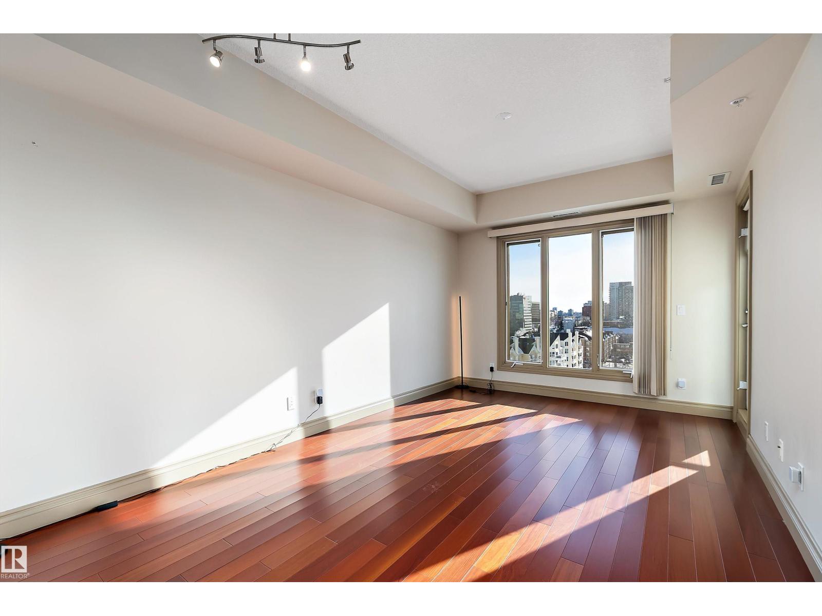 #1004 10303 111 ST NW - 13