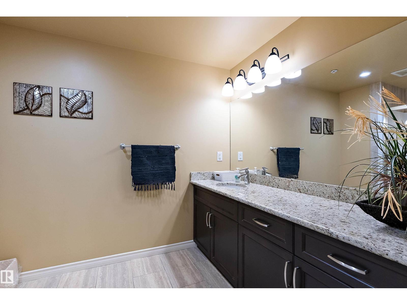 #1004 10303 111 ST NW - 35