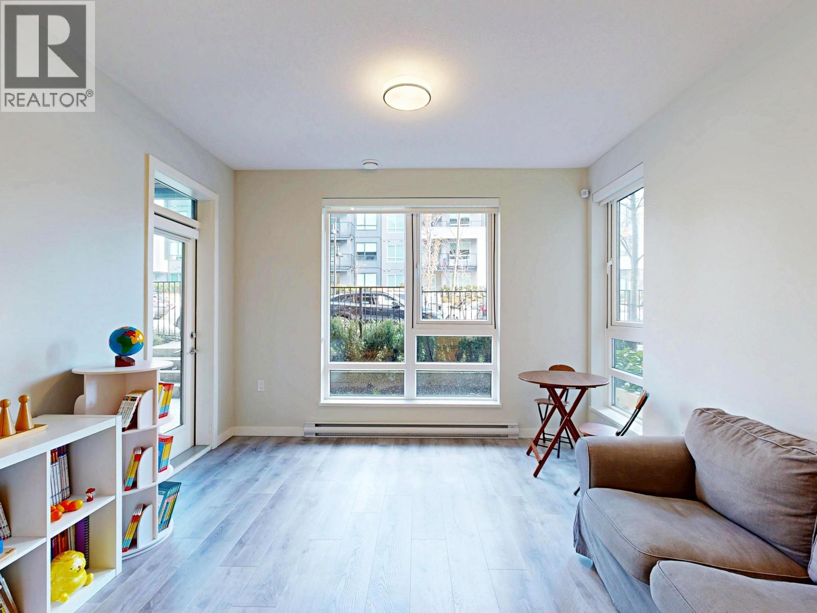 208 615 COTTONWOOD AVENUE, Coquitlam