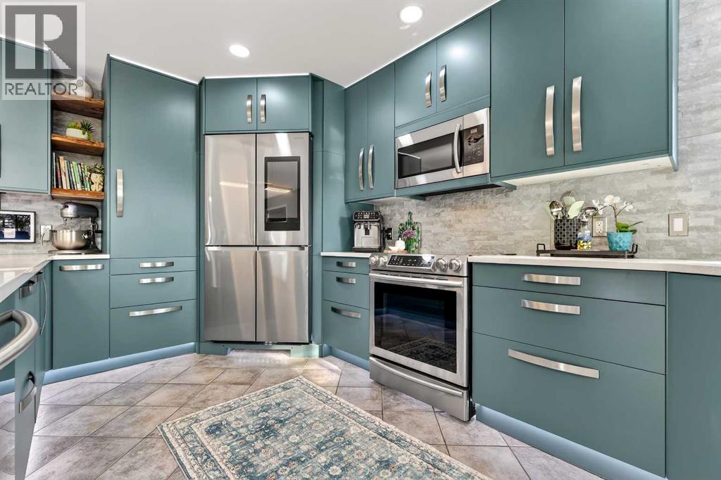 Single Family House for Sale in  Somerset Crescent SW Somerset Calgary 