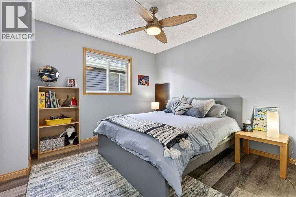 Single Family House for Sale in  Somerset Crescent SW Somerset Calgary 