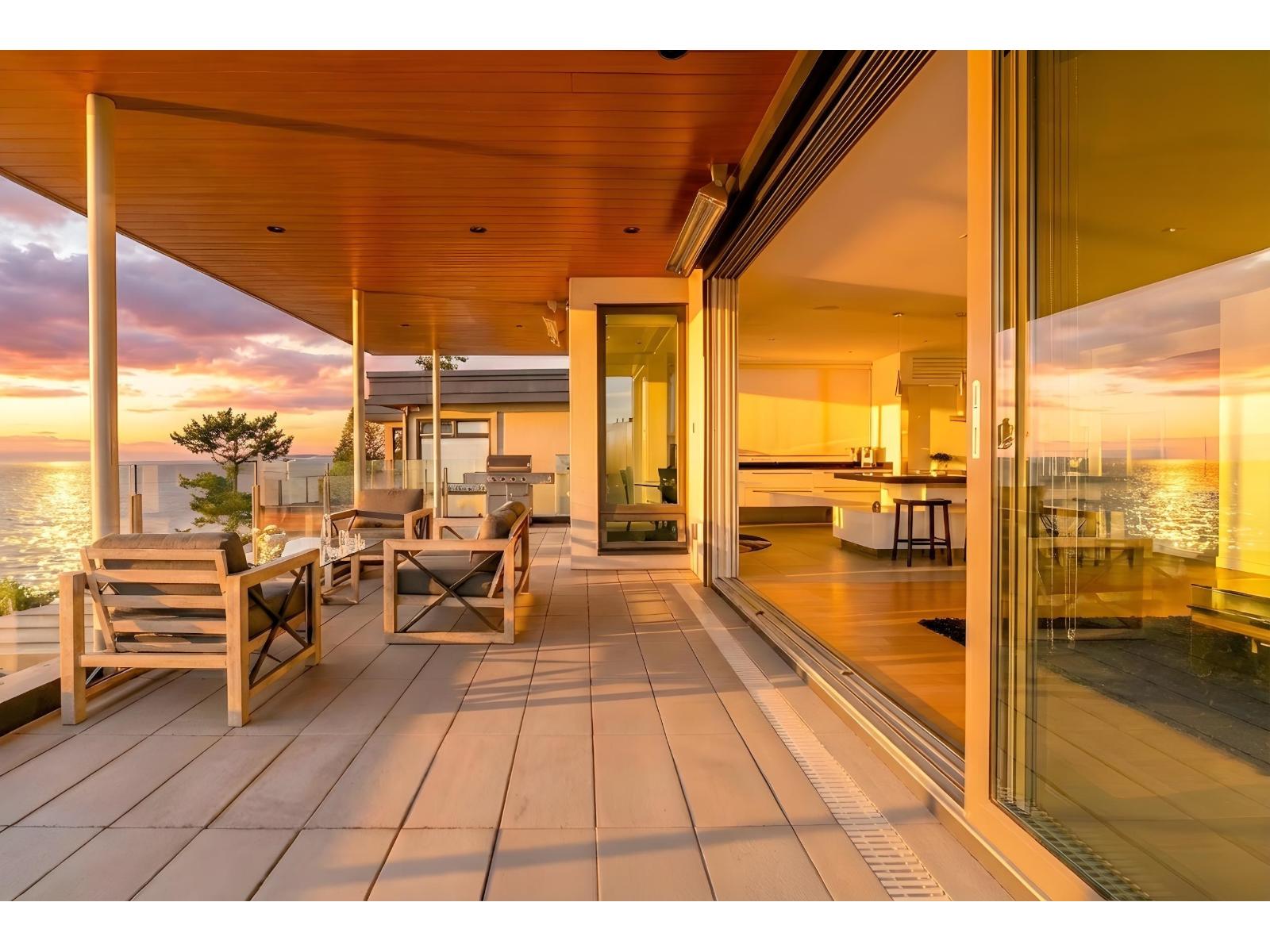 14501 MARINE DRIVE, White Rock